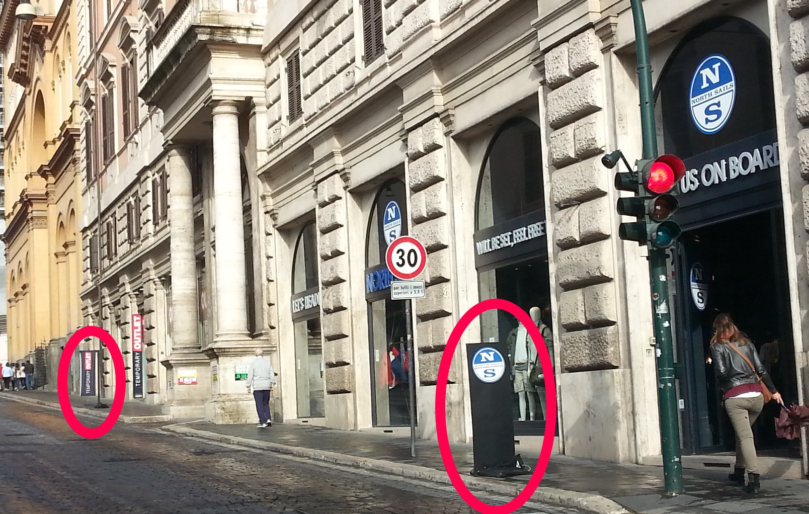 via 4 Novembre