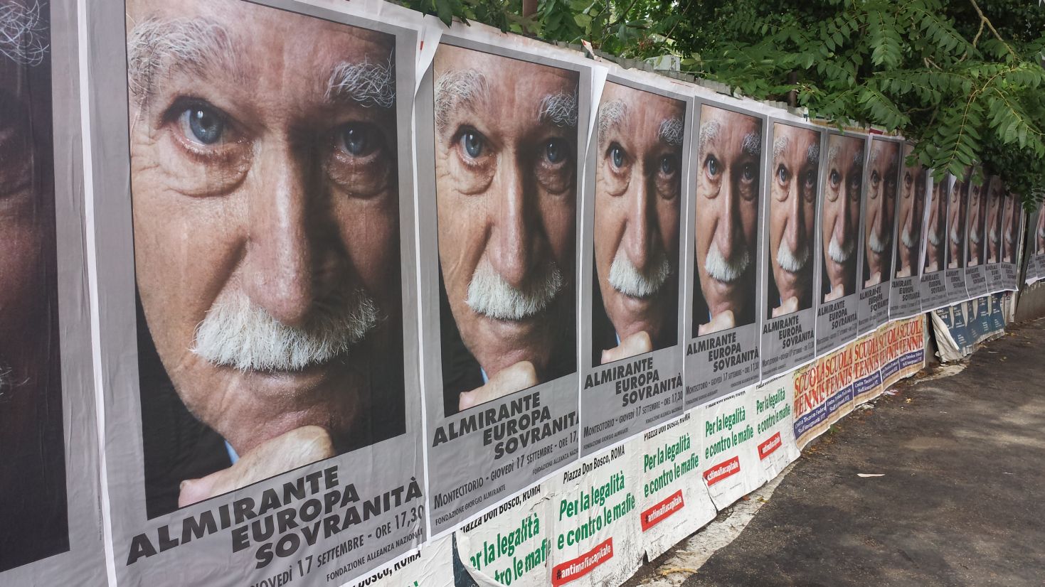 Manifesti abusivi almirante