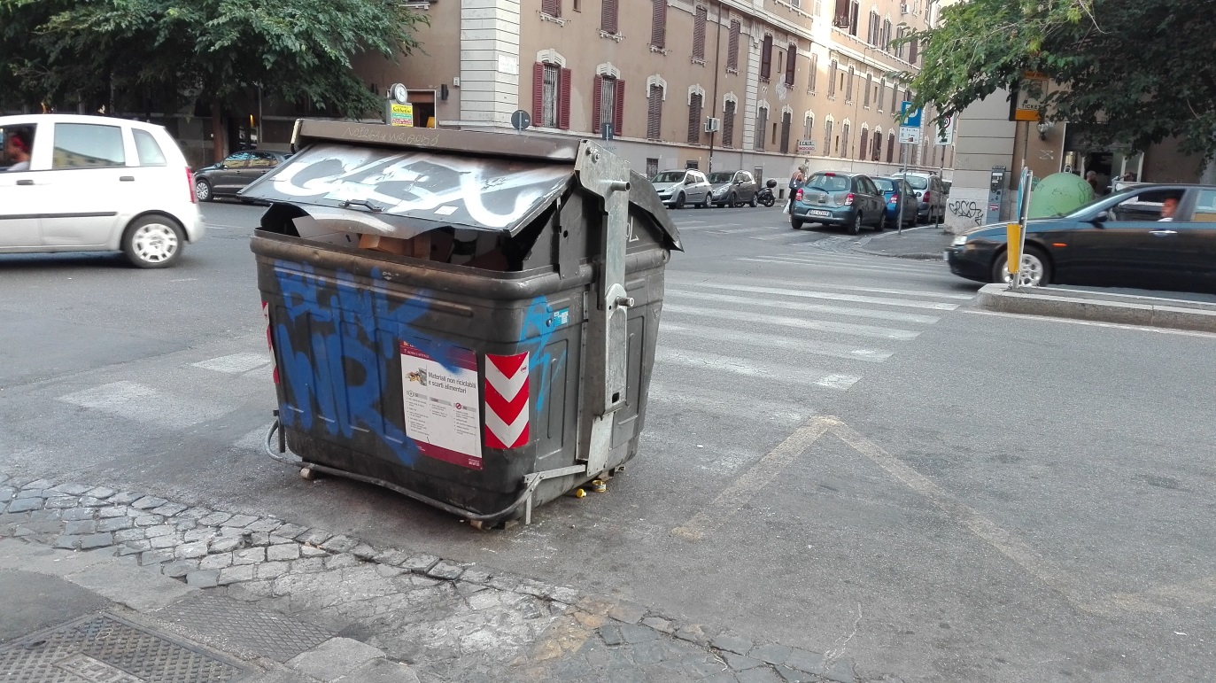 CassonettoStrisce